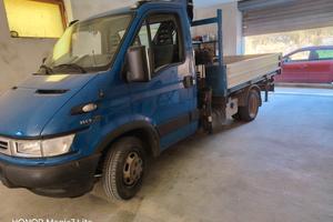 Iveco Daily 35C9 ribaltabile trilaterale + gru PM