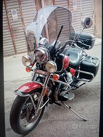 la moto é stata trattata come una regina 