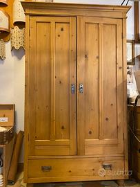 Armadio abete cerato