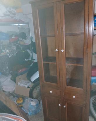 vetrinetta  €  300  