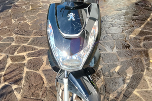 Scooter Peugeot 50 Kisbee