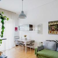 BILOCALE RISTRUTTURATO CON BALCONE PIANO ALTO