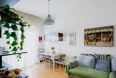 BILOCALE RISTRUTTURATO CON BALCONE PIANO ALTO