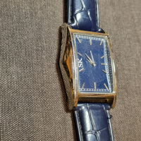 Orologio quadrante rettangolare blu