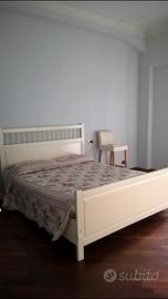 Letto matrimoniale Ikea bianco con doghe smontato