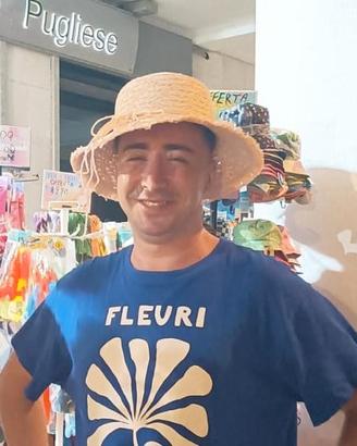 Assistenza anziani, Assistente uomo, patente B
