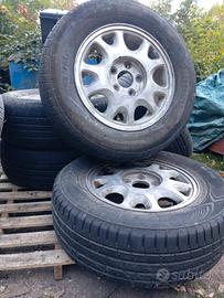 cerchi in lega Kia 215/65-15 +2 scorta tutto 120€