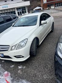 Mercedes e 220 coupe