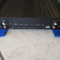 Amplificatore subwoofer auto