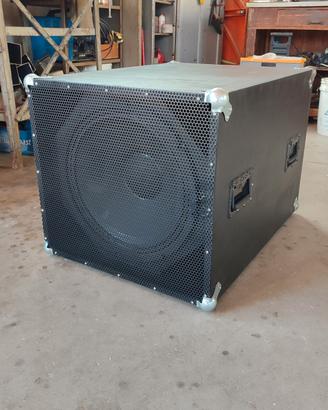Subwoofer attivo 18"