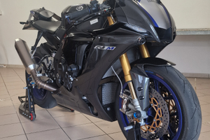 Yamaha r1m 2020
