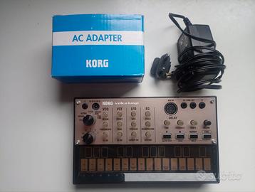 Korg Volca Keys con alimentatore originale