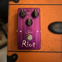 Suhr Riot