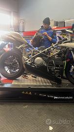 Meccanico moto scooter