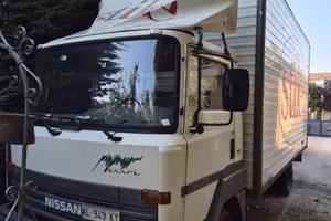Nissan Ebro L35