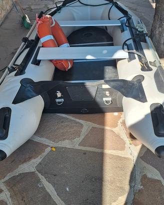 gommone con motore ozman 