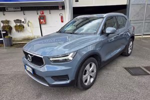 VOLVO XC40 B4 AWD automatico Plus