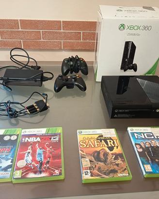 Xbox 360 250GB 2 joypad 4 giochi (Pes14, NBA2K13)