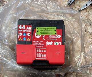 Batteria auto polo positivo DX