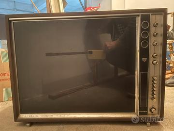 Tv epoca a valvole Indesit Black Wonder