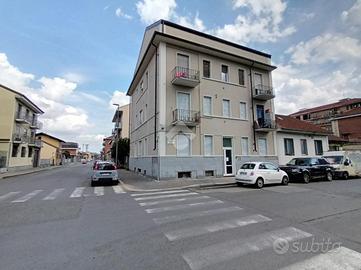 2 LOCALI A TORINO