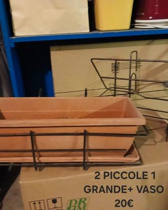 Lampade/ Letto singolo/ Fioriere/ Ferro da stiro