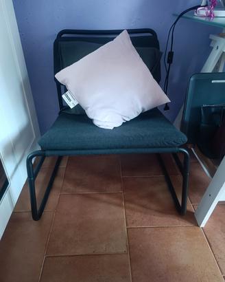 poltrona con due cuscini