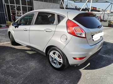 Fiat fiesta 1.5Tdci grigia
