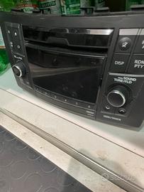 Stereo di serie Suzuki Swift 2011/2017