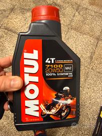 Olio motore per moto motul 7100 20w50
