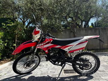 MOTO BETA ENDURO A DUE TEMPI