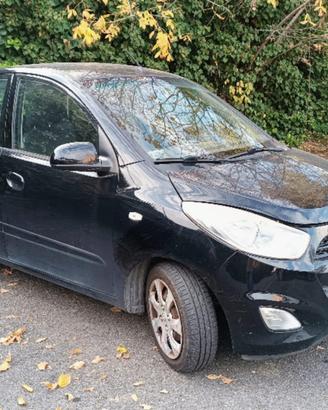 HYUNDAI i10 1.1 Sound Edition GPL per NEOPATENTATI