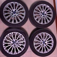 Quattro cerchi da 17 e gomme Ford C-max TPMS