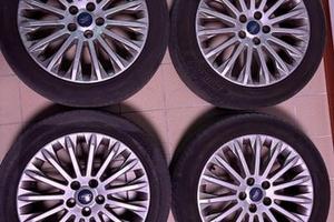 Quattro cerchi da 17 e gomme Ford C-max TPMS