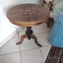 Tavolino da the Maggiolini