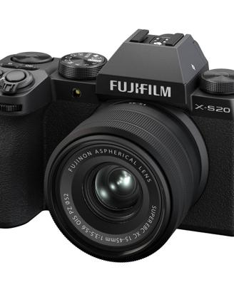 Fujifilm X-S20 + XC 15-45