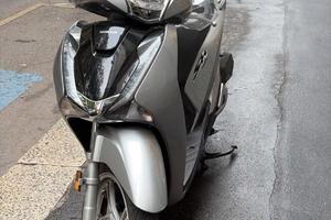 Honda SH 150i ABS Smart Key - 2019 - 18.000 km