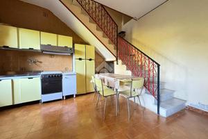 CASA INDIPENDENTE A PIETRASTORNINA