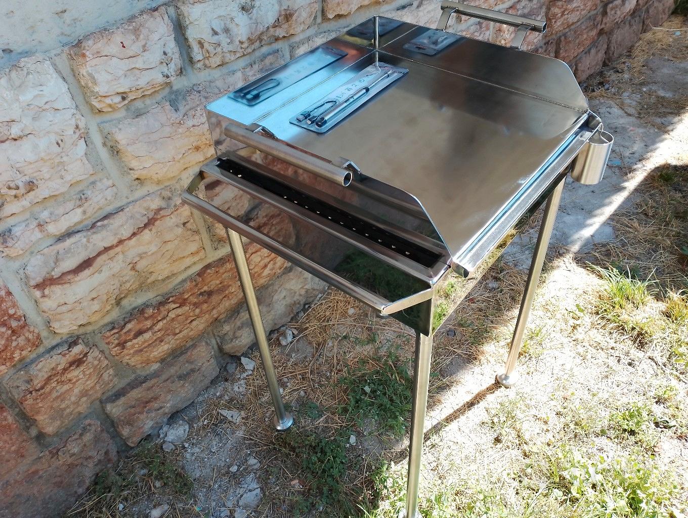 Griglia barbecue a gas con pietra lavica - Giardino e Fai da te In vendita  a Trento