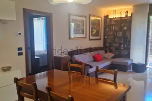 Meridiana Maisonette di mq 150 con doppio ingresso