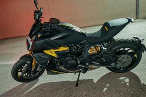 Ducati Diavel 1260 Moto