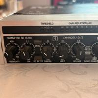 Processore dinamica e multigate Behringer XR 4400