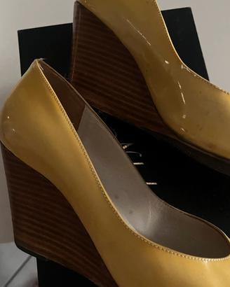 Sandali Nebuloni vernice beige zeppa cm.9 n.38