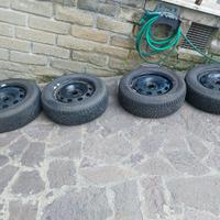 quattro gomme invernali con cerchi 195/65/15
