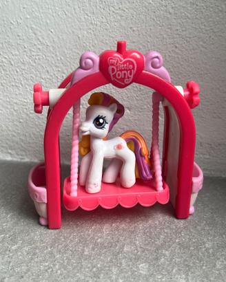 My Little Pony Sunny Daze Ponyville Swing Along