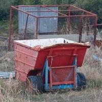 Rimorchio agricolo a vasca