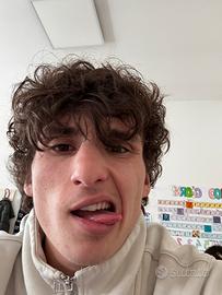 Bel ragazzo basso ma performante