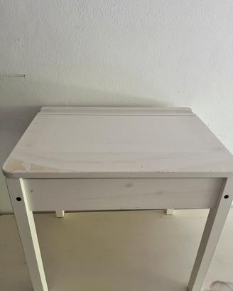 Scrivania per bambini con contenitore