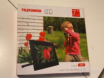 TELEFUNKEN CORNICE DIGITALE DA  7" TF 72