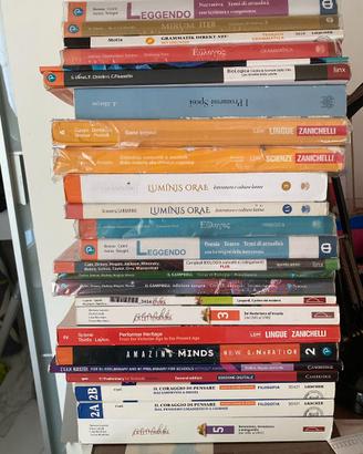 libri di testo superiori usati